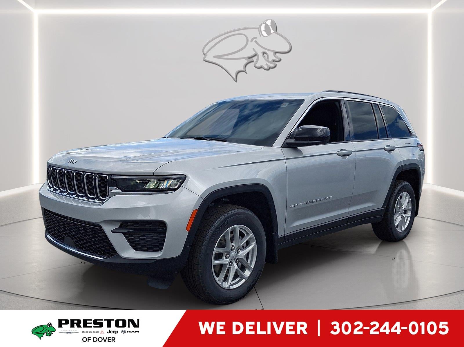 2026 Jeep Grand Cherokee Laredo X in Silver Zynith — front three-quarter view