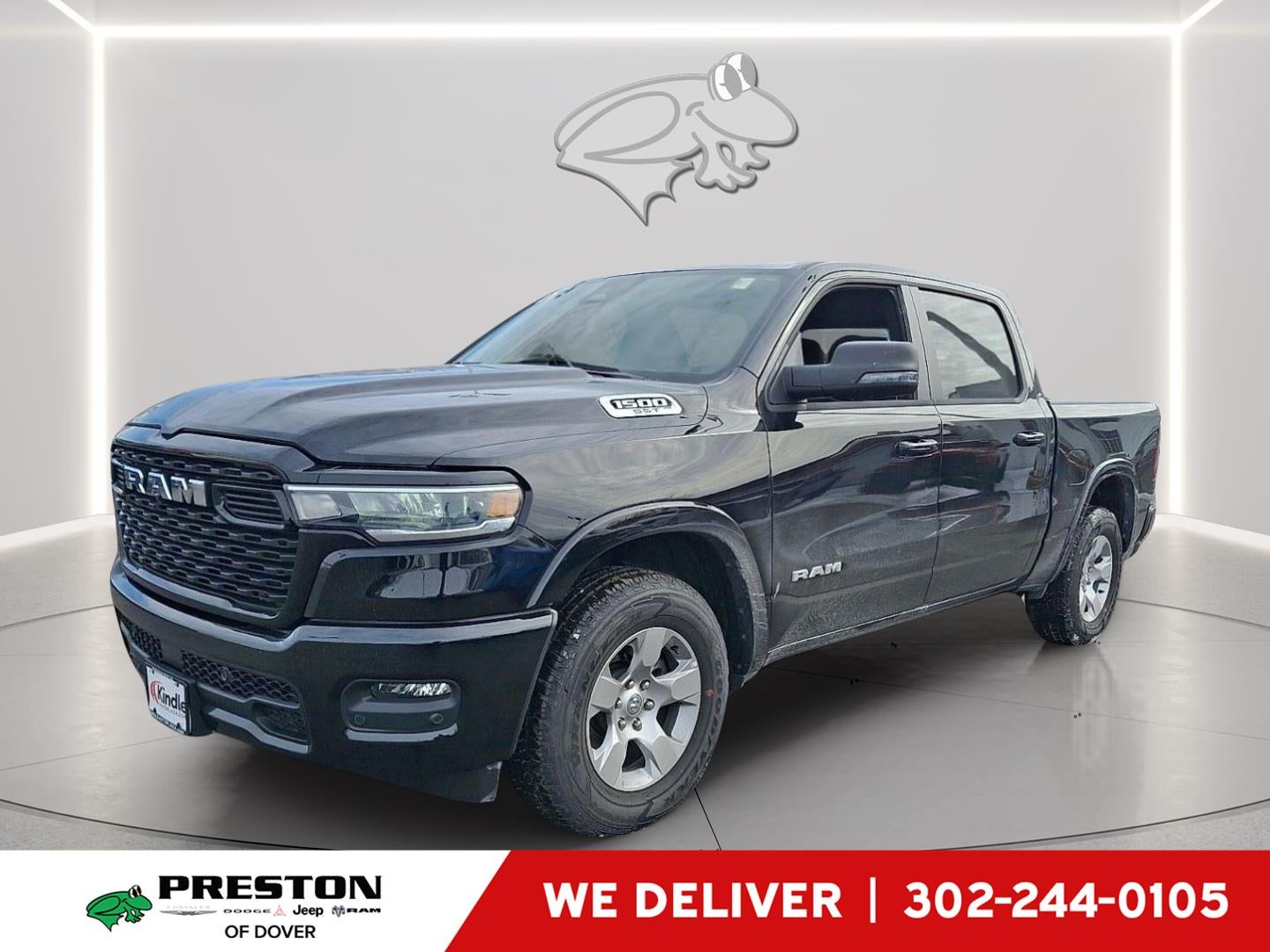2025 RAM 1500 Big Horn in Diamond Black Crystal Pearlcoat — front three-quarter view