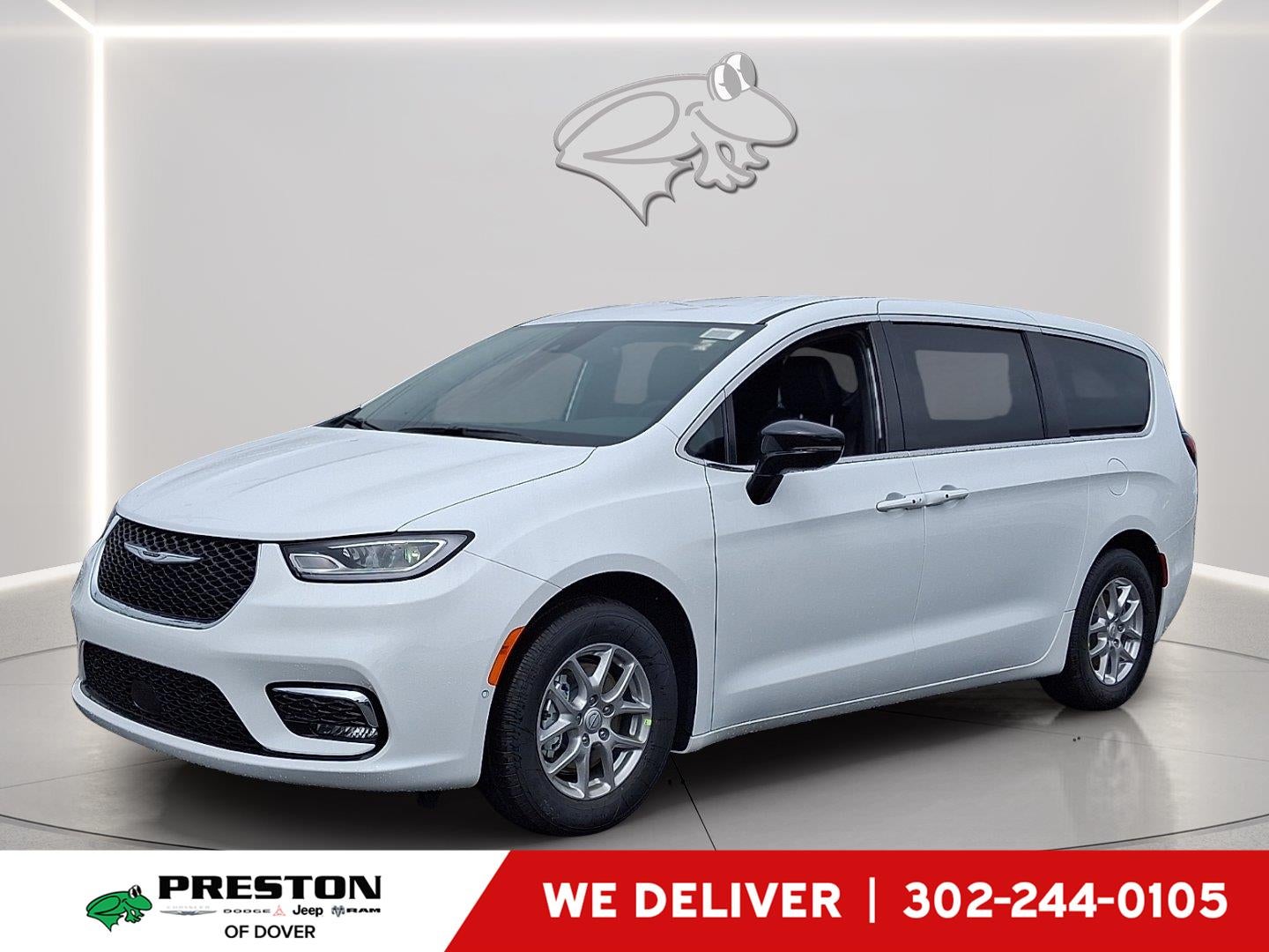 2026 Chrysler Pacifica Select in Pw7 Bright White Clear Coat — front three-quarter view