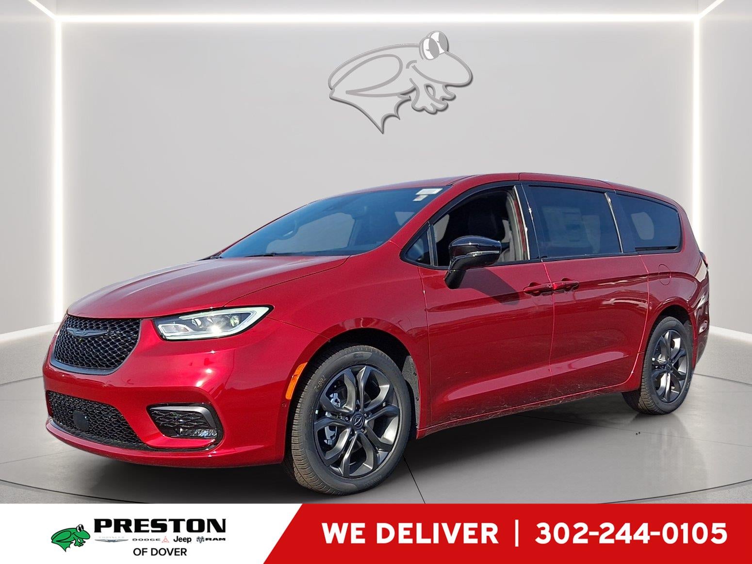 2026 Chrysler Pacifica Select in Red Hot Pearlcoat — front three-quarter view